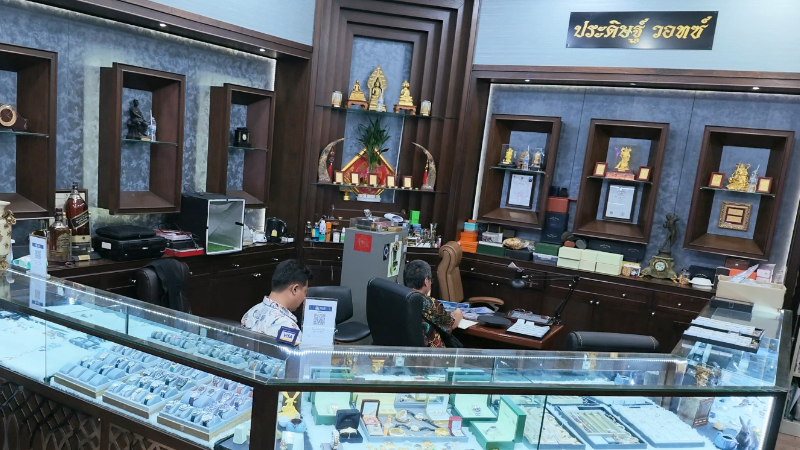 ประดิษฐ์ วอทซ์ : กว่า 30 ปีแห่งความเชี่ยวชาญด้านนาฬิกาหรู